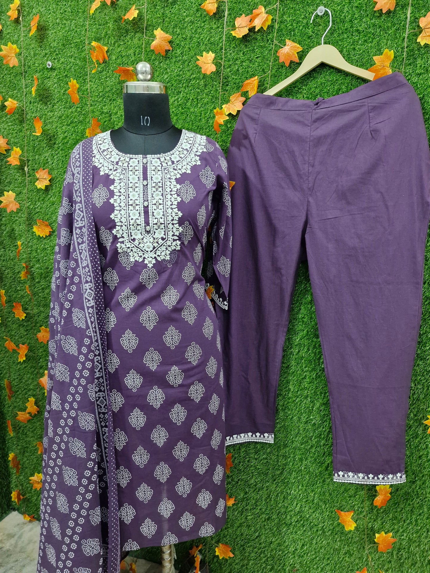 Elegant Purple Three-Piece Suit with Embroidery and Bandhani Print